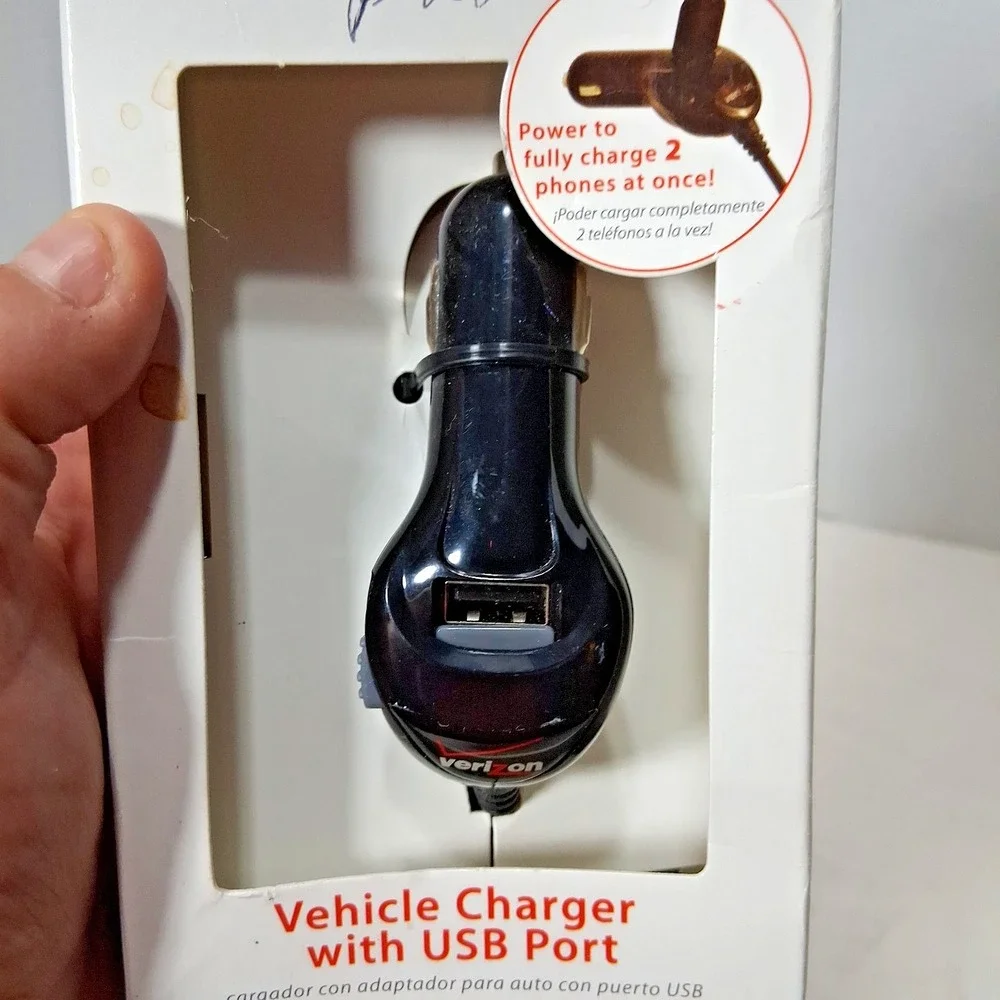 Verizon Universal Car Charger With USB Port Never Used‎ In Original Package